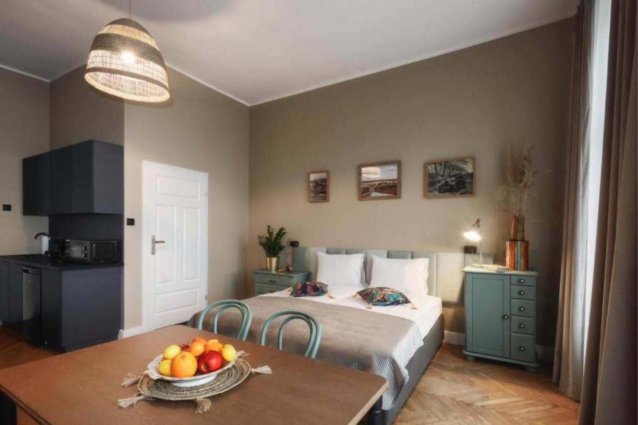Apartamenty Piotrkowska 82 By Good Time Łódź Exteriör bild